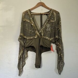 NWT Starlet Green Gold Savanna Cape Sleeve Wrap Bodysuit Sz US 10 Women